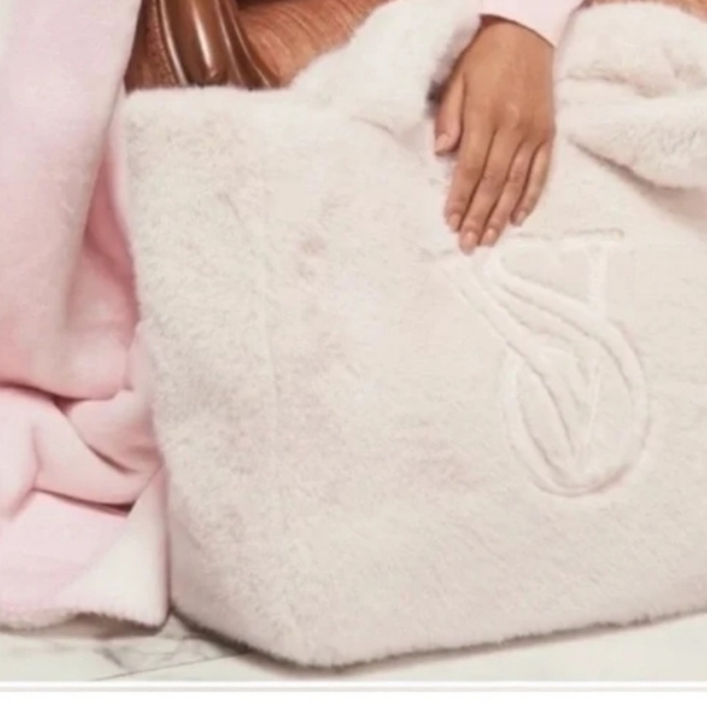 Victoria's Secret Soft Cream Tote - Picture 3 of 3